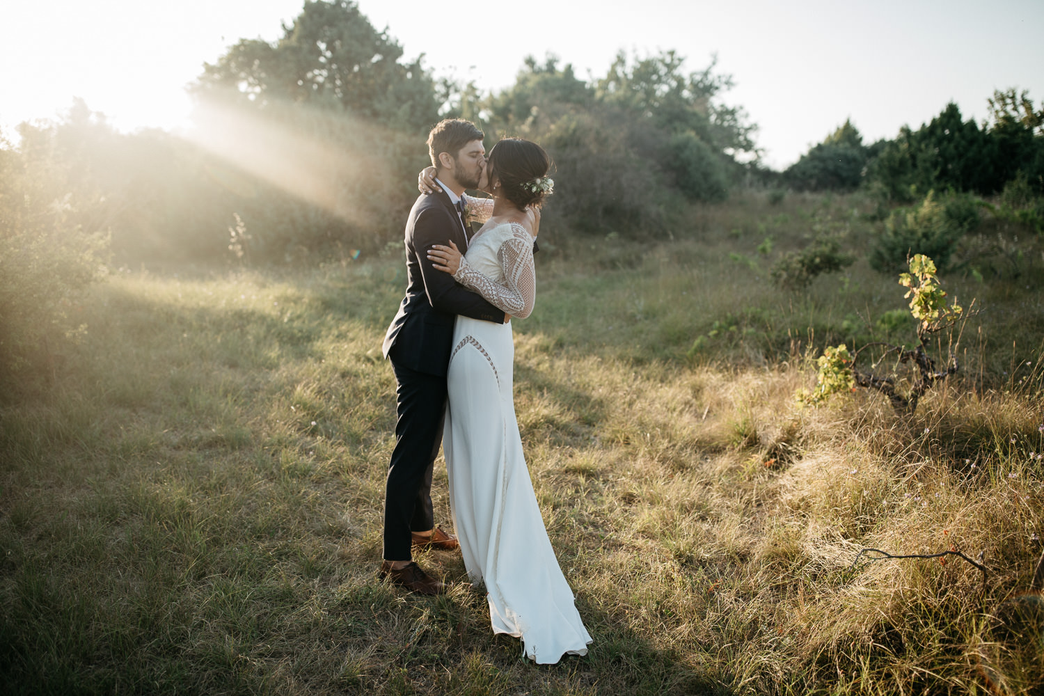 couple getting married at Domaine Clos d'Hullias in the south of France