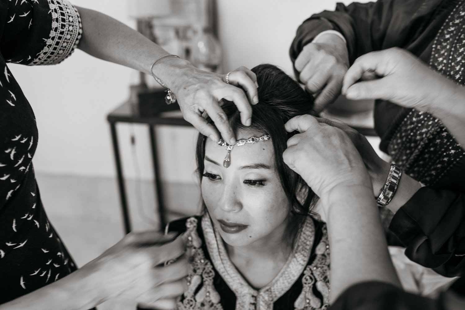 bride getting ready during her weddign in Marrakech