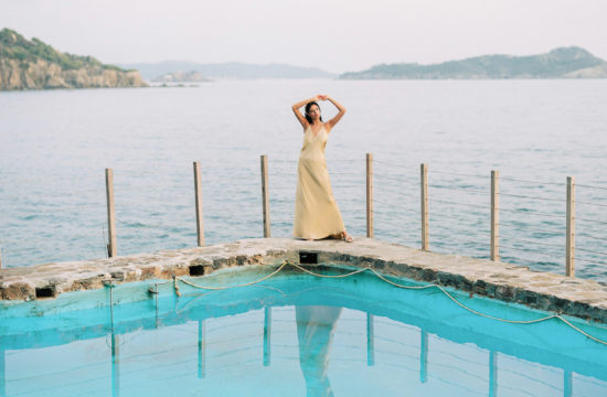 Bride duroing her wedding on the French Riviera
