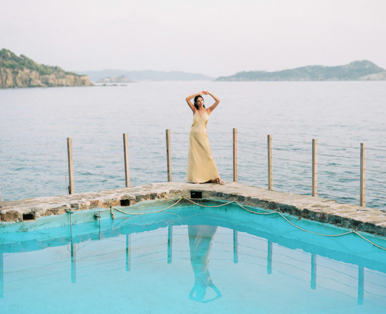Bride duroing her wedding on the French Riviera